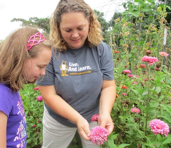 April is National Gardening Month. One of the many benefits of gardening is time spent strengthening bonds between people and sharing joy, said David Trinklein, University of Missouri Extension horticulturist. Photo courtesy of MU Extension horticulturist