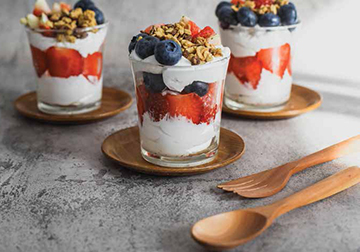 Crunchy Berry Parfait