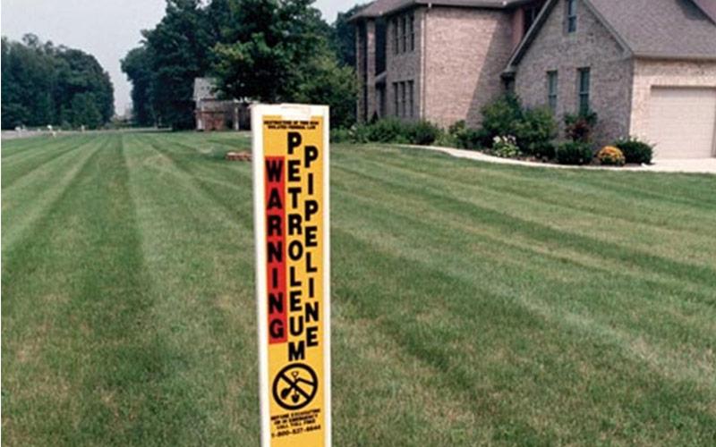petroleum pipeline sign