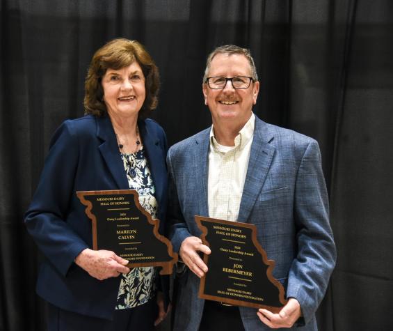 Marilyn Calvin, left, and Jon Bebermeyer, Dairy Leadership Award winners.