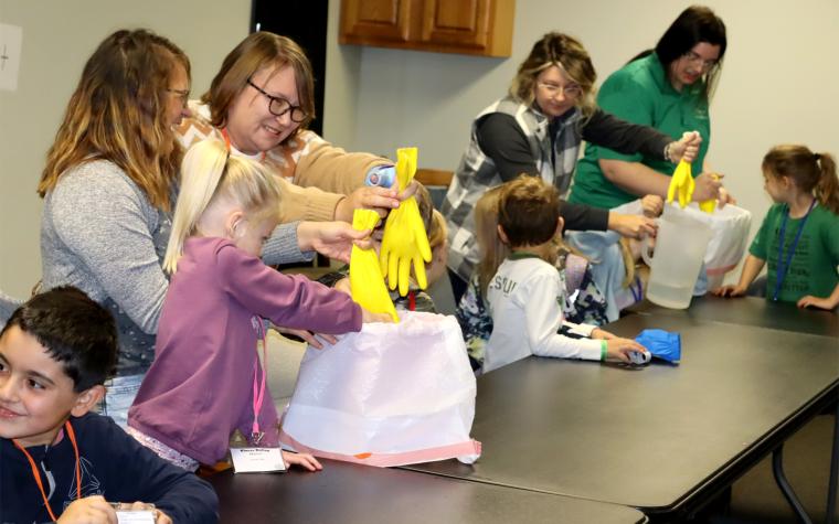 Volunteers and 4-H Clover Kids