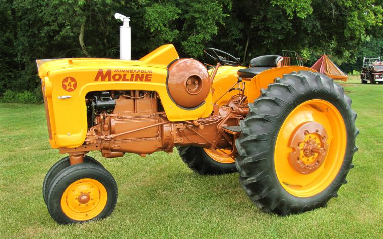 Minneapolis-Moline 4 Star tractor