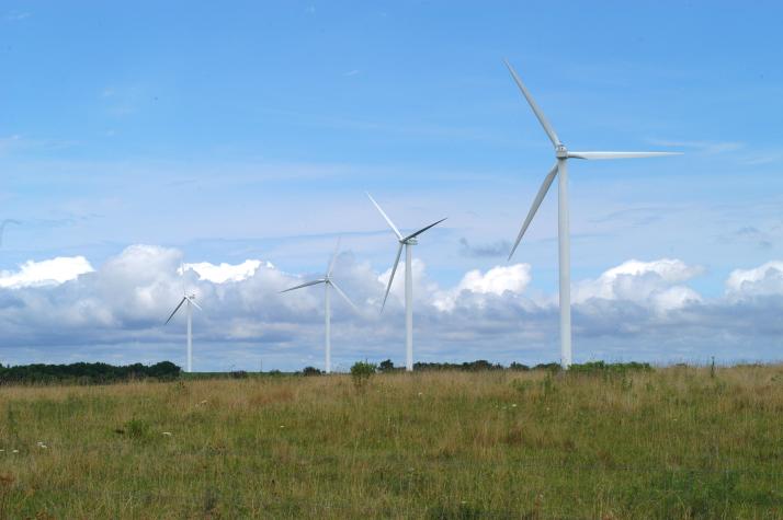 Wind turbines in King City, MoSteve Morse, MU Cooperative Media Group 