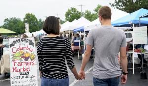 Shopping at farmers markets and U-pick operations grows small businesses and Missouri communities.