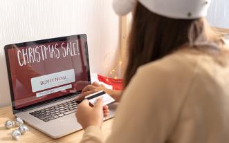 Entering credit card info on an ecommerce site having a Christmas sale