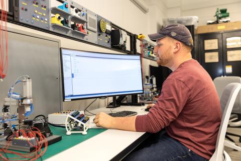 Industrial Automation: Introduction to PLC Programming 