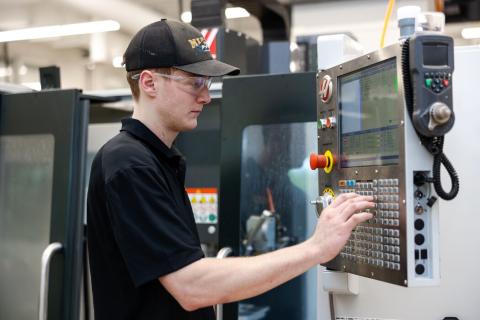 Industry 4.0 Introduction to Manufacturing Methods