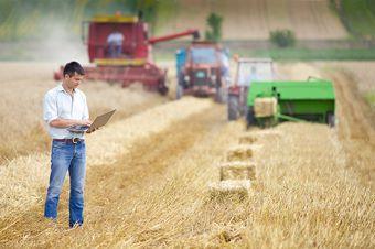 Farmer with laptop