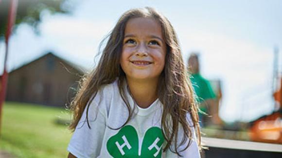 Girl in a 4-H t-shirt.