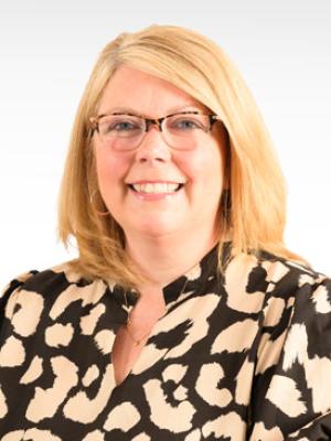 Lisa Doster