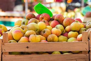 Apples in crate at a farmers market