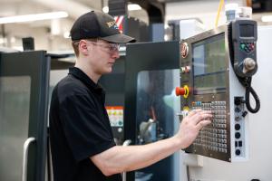 Industry 4.0 Introduction to Manufacturing Methods