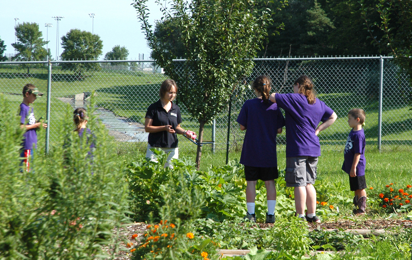 Horticulture specialist Jennifer Schutter teaching the MU Extension Garden 'n Grow class.Debbie Johnson, MU Extension